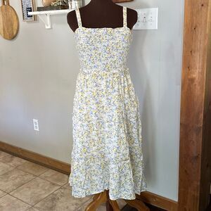 Hollister tiered floral midi sundress size medium cottage core coquette romantic